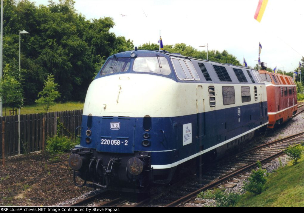 DB 220-058-2